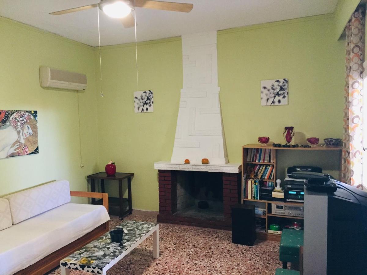 Rose'S Place Ártemida Kültér fotó